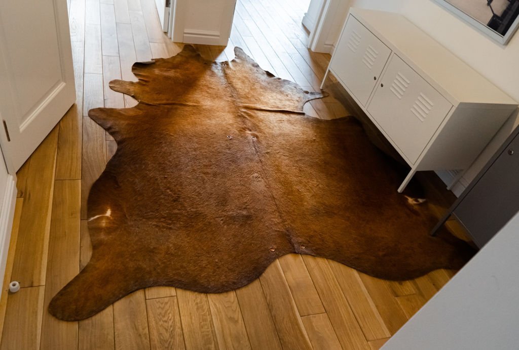 How to Clean Cowhide Rug (Methods & Steps)