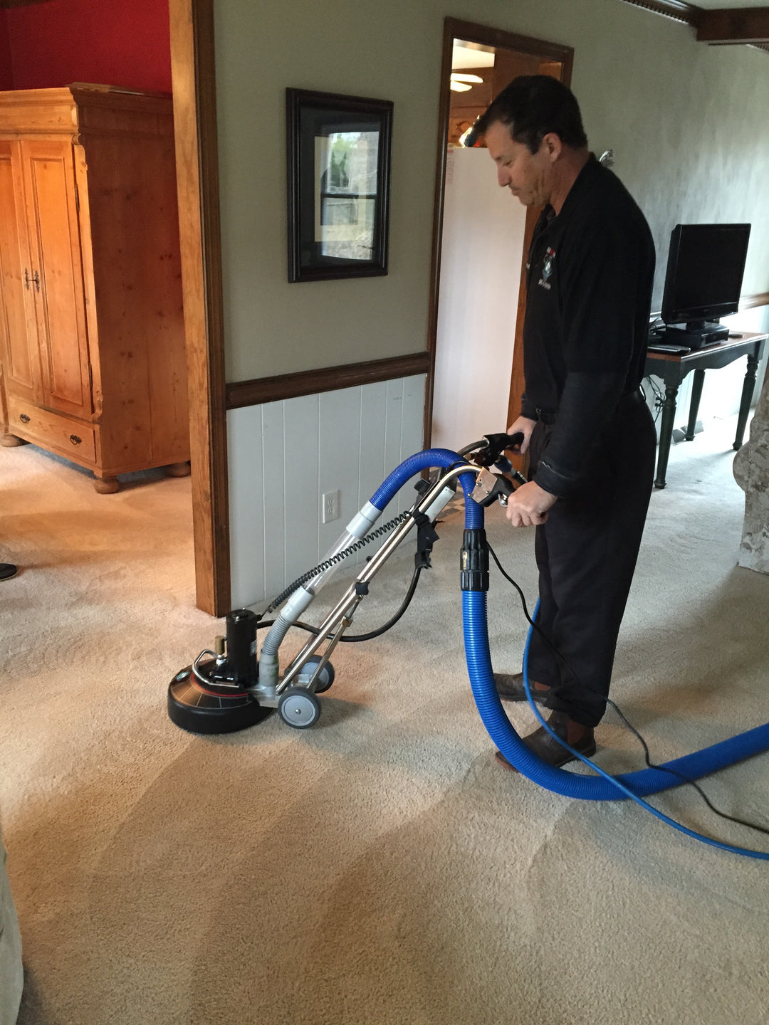 how to get ketchup out of a carpet