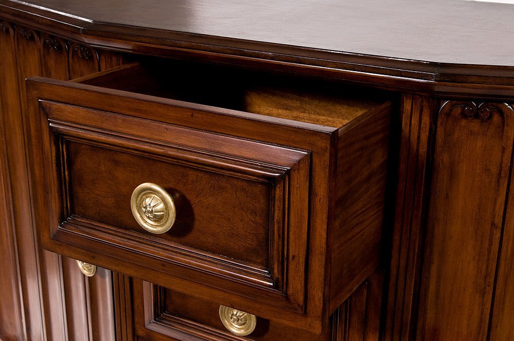 clean mahogany furniture