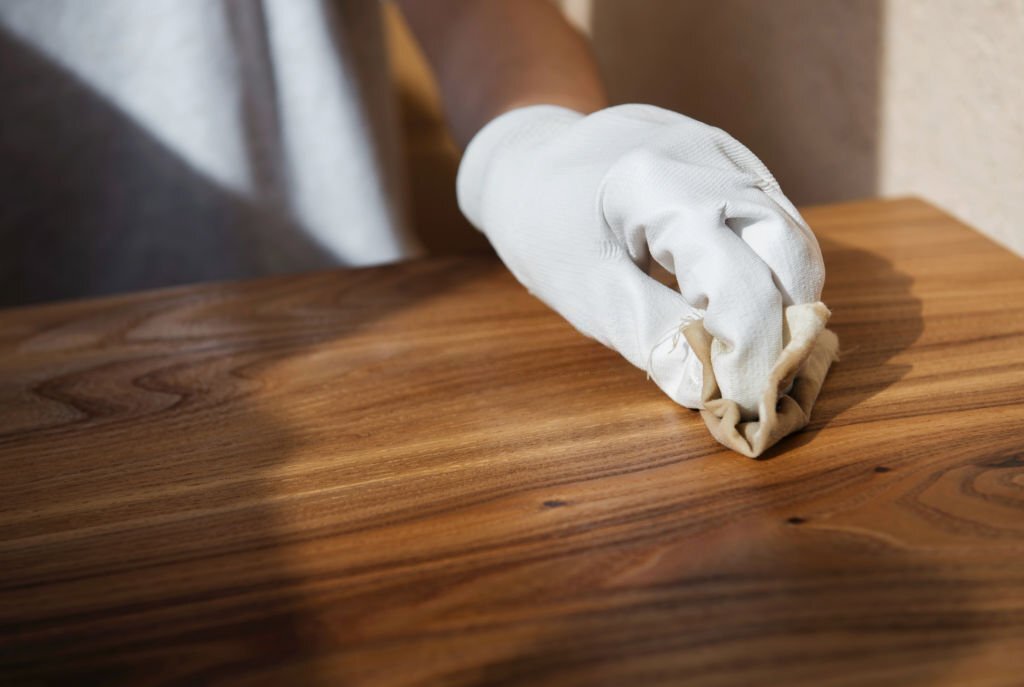clean oak furniture