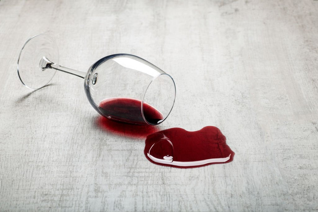 how to get alcohol stain out of wood