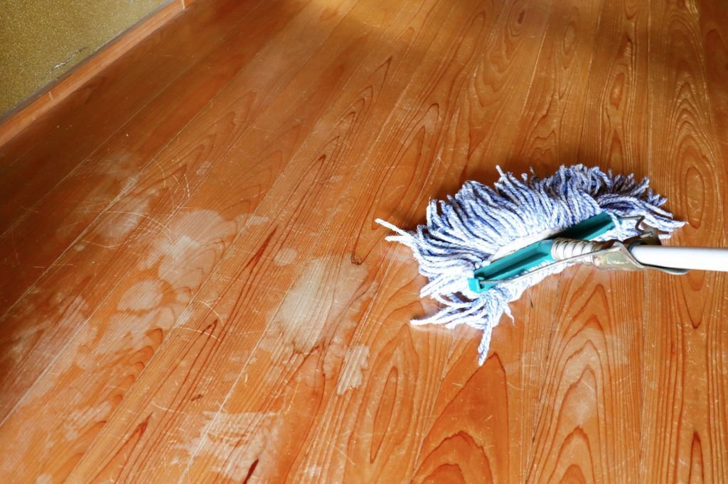 how to remove water stain from wood floor